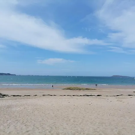 Maison Familiale Proche De La Mer Lancieux Exterior foto